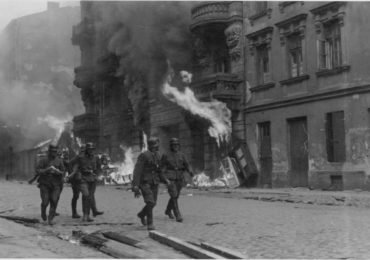 Ghetto_Uprising_Warsaw2