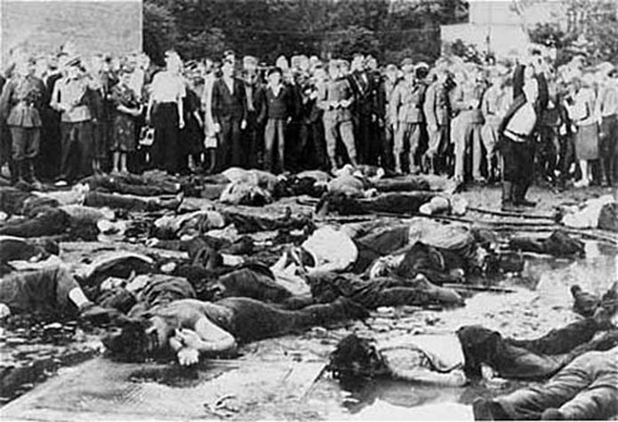 Massacre_Kovno_Garage_27_JUNE_1942