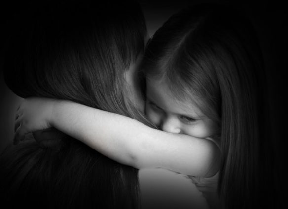 mother_child_sad-600x436