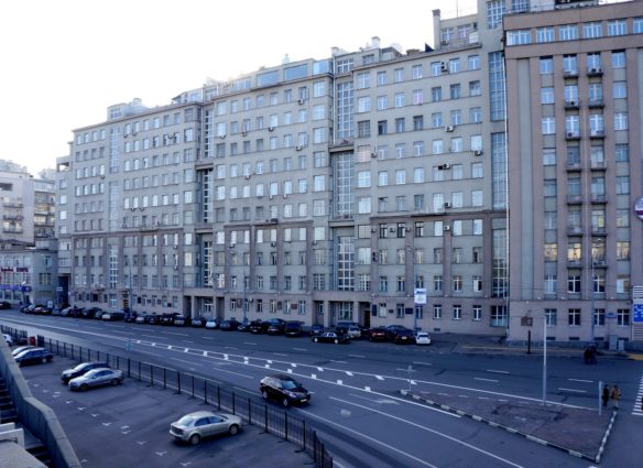 дом на Серафимовича