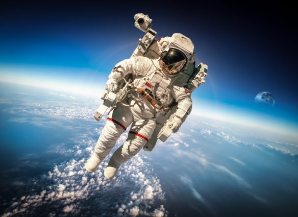 Космонавт